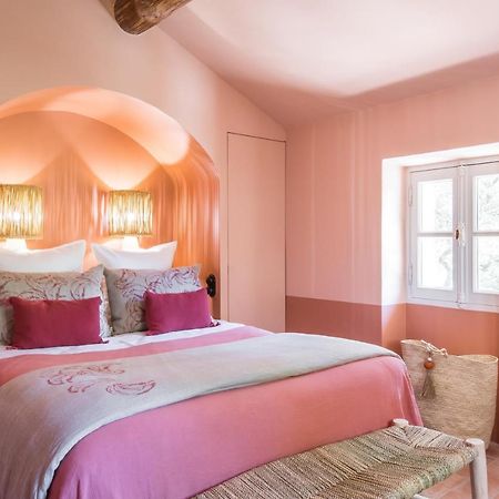 ホテルChateau Martinay カルパントラ エクステリア 写真