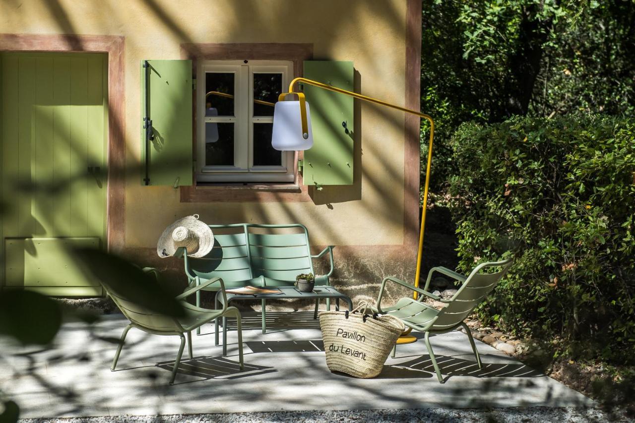 ホテルChateau Martinay カルパントラ エクステリア 写真