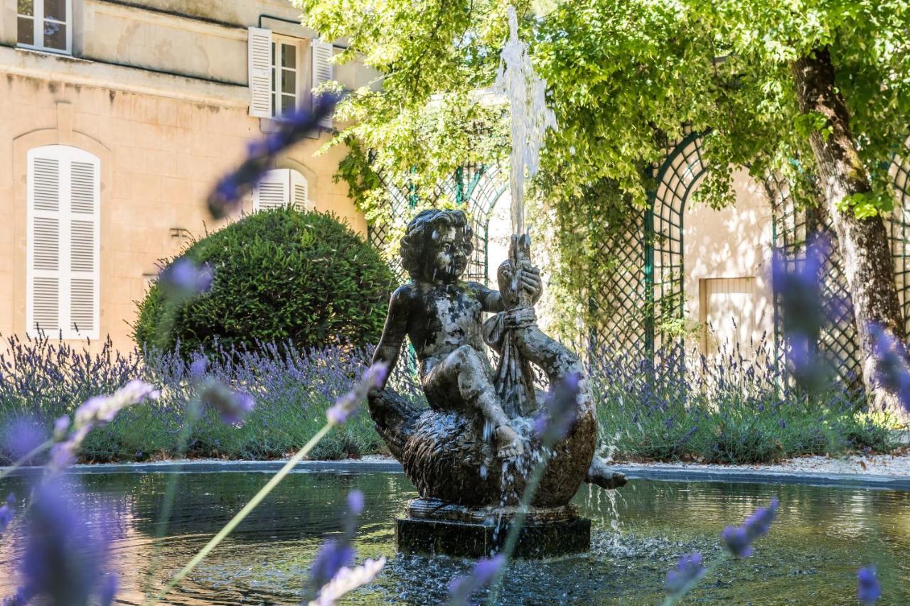 ホテルChateau Martinay カルパントラ エクステリア 写真