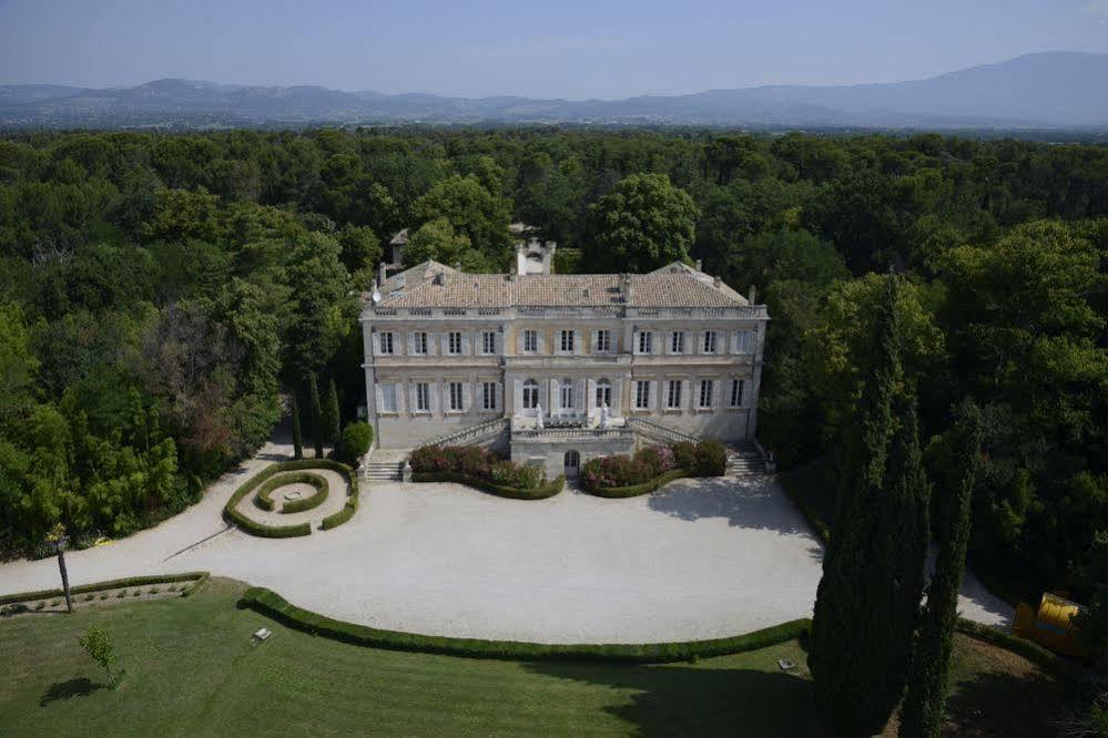ホテルChateau Martinay カルパントラ エクステリア 写真