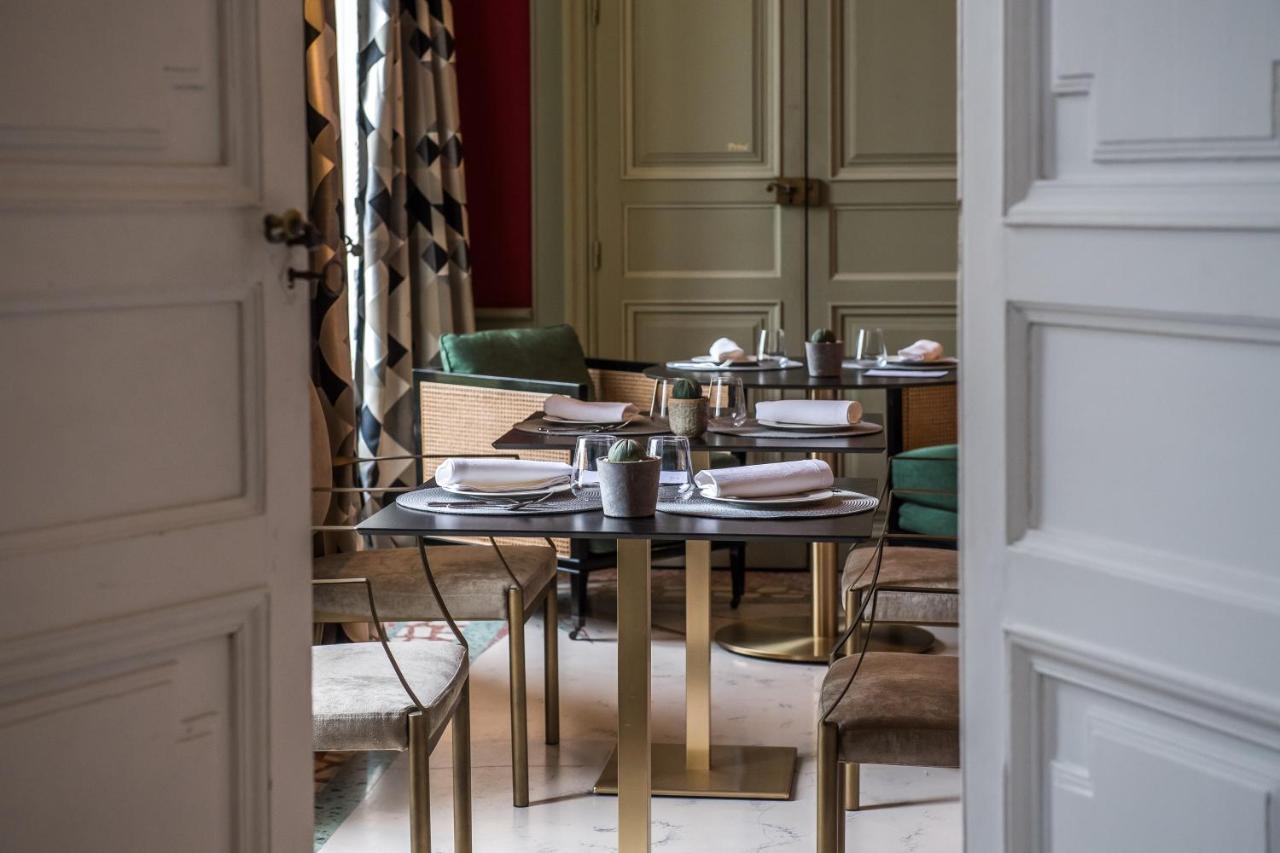 ホテルChateau Martinay カルパントラ エクステリア 写真